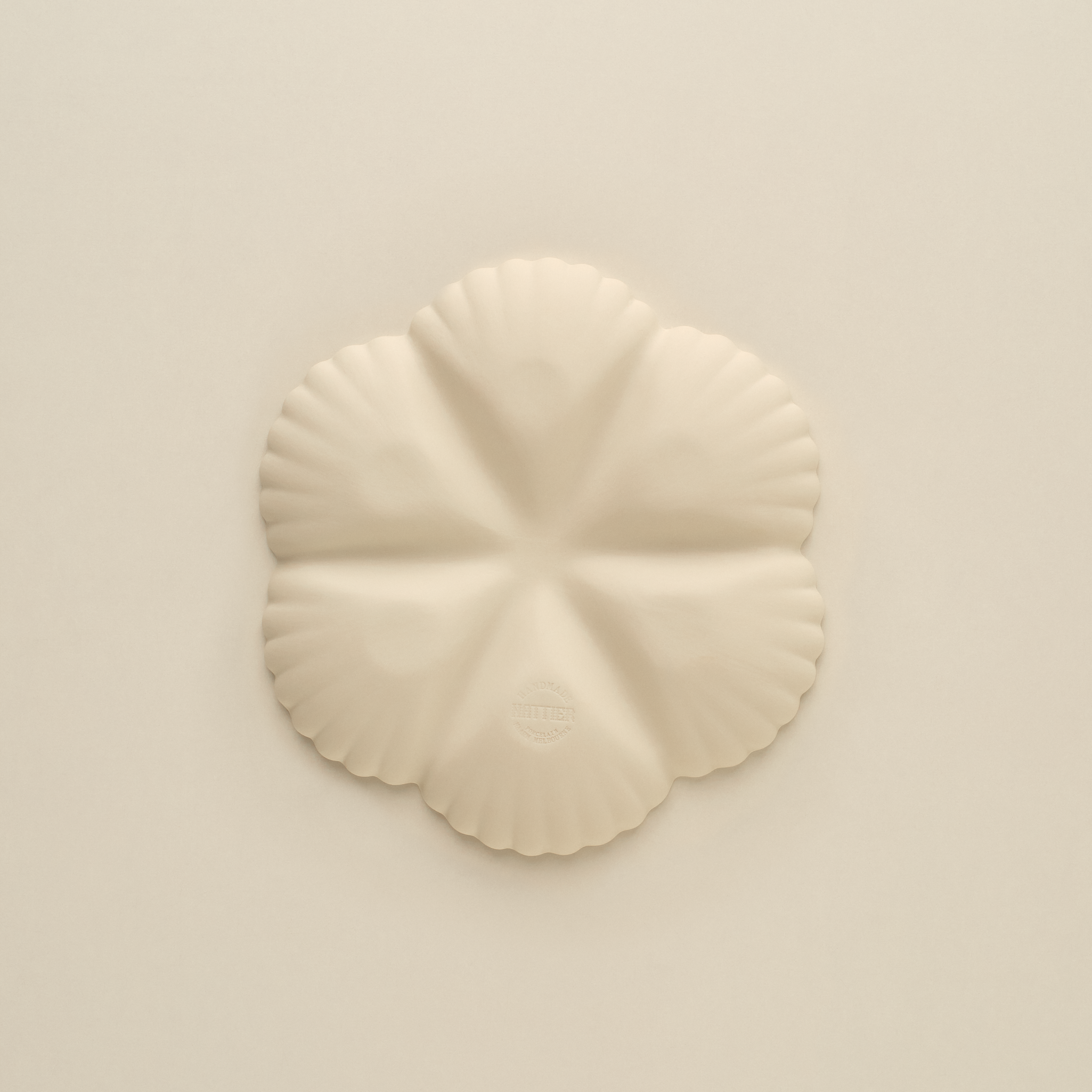 Mother of Pearl Oyster Plate 1/2 Dozen in Natural White