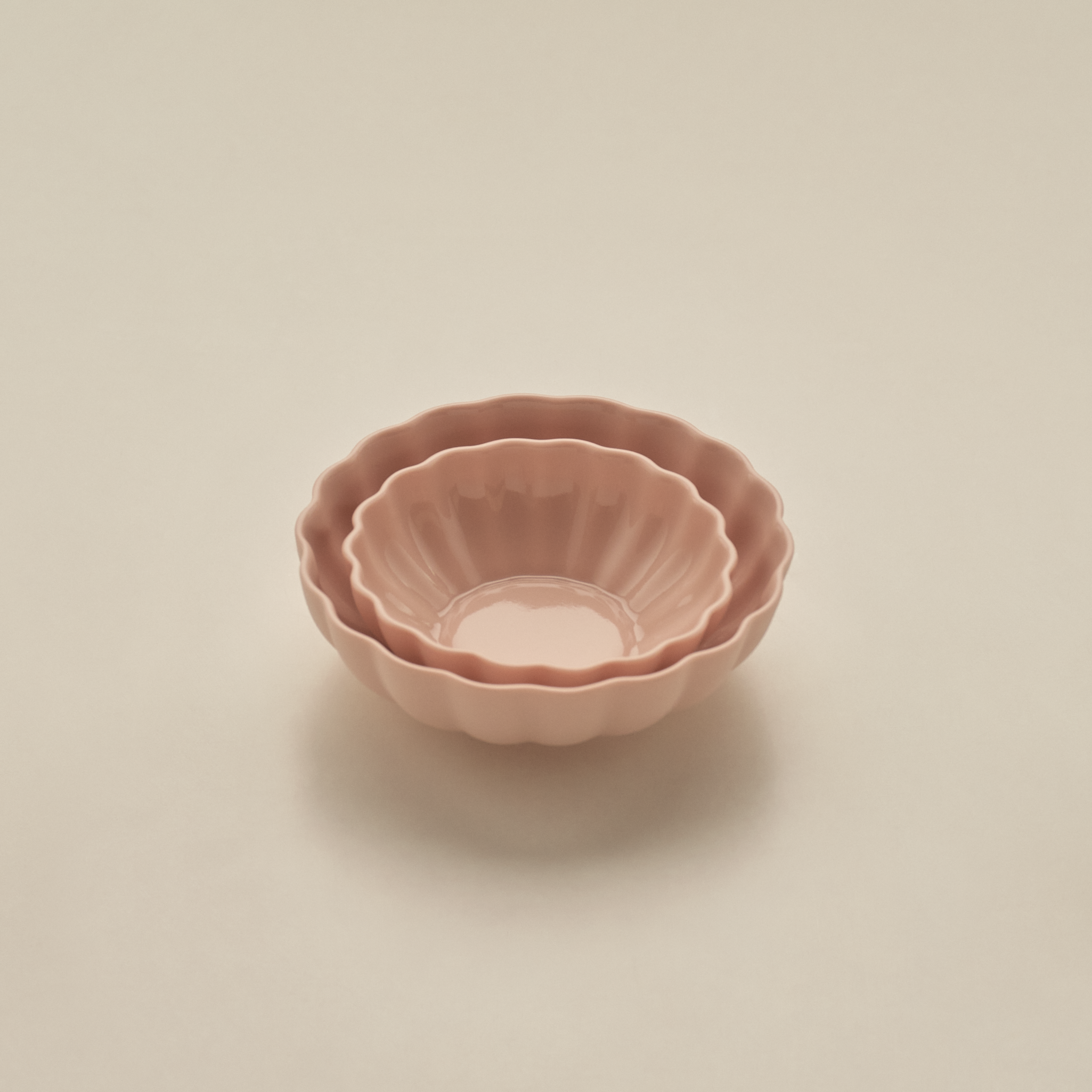 Small Fern Nesting Bowl 13cm in Whispery Pink