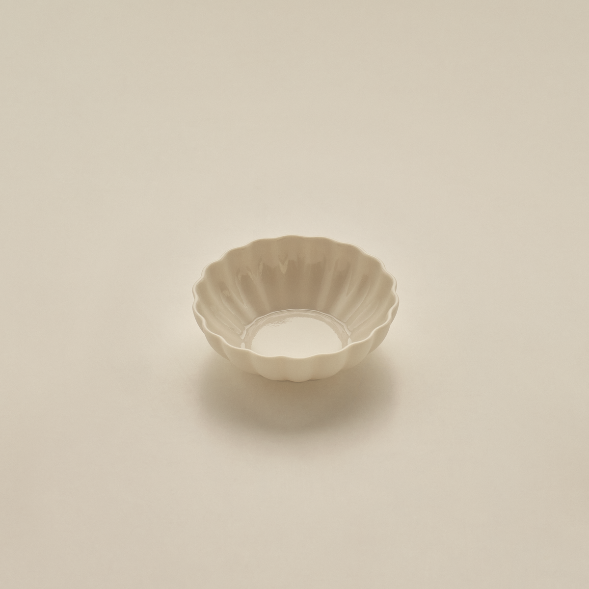 Fern Nesting Bowl 10cm Extra Small, Natural White