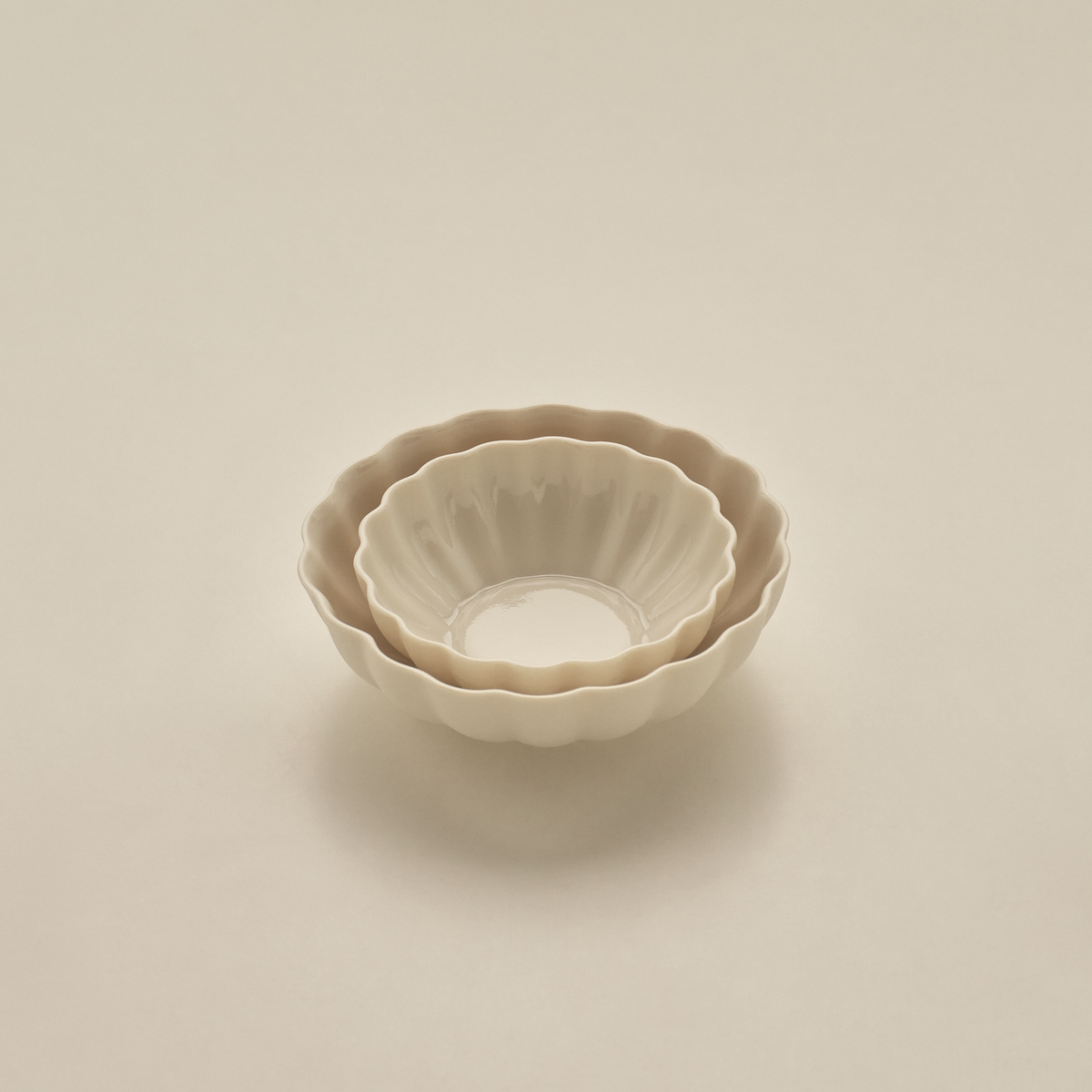 Fern Nesting Bowl 13cm Small, Natural White