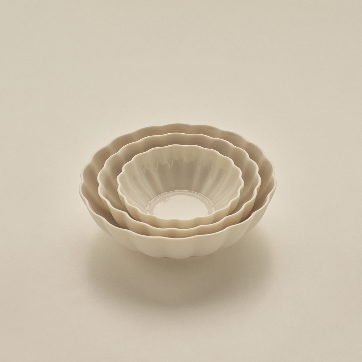 Fern Nesting Bowl 15cm Medium, Natural White