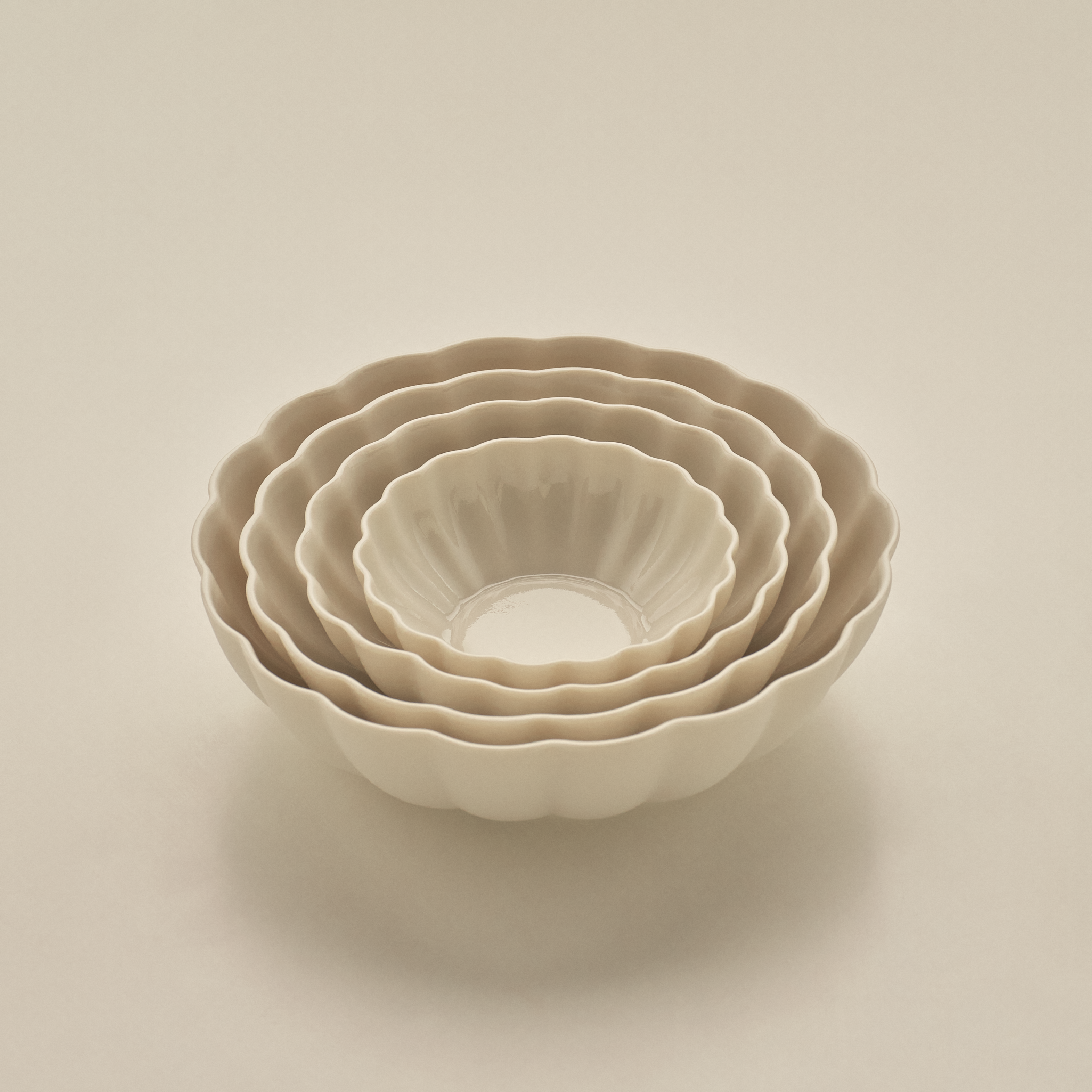 Large Fern Nesting Bowl 18cm in Natural White