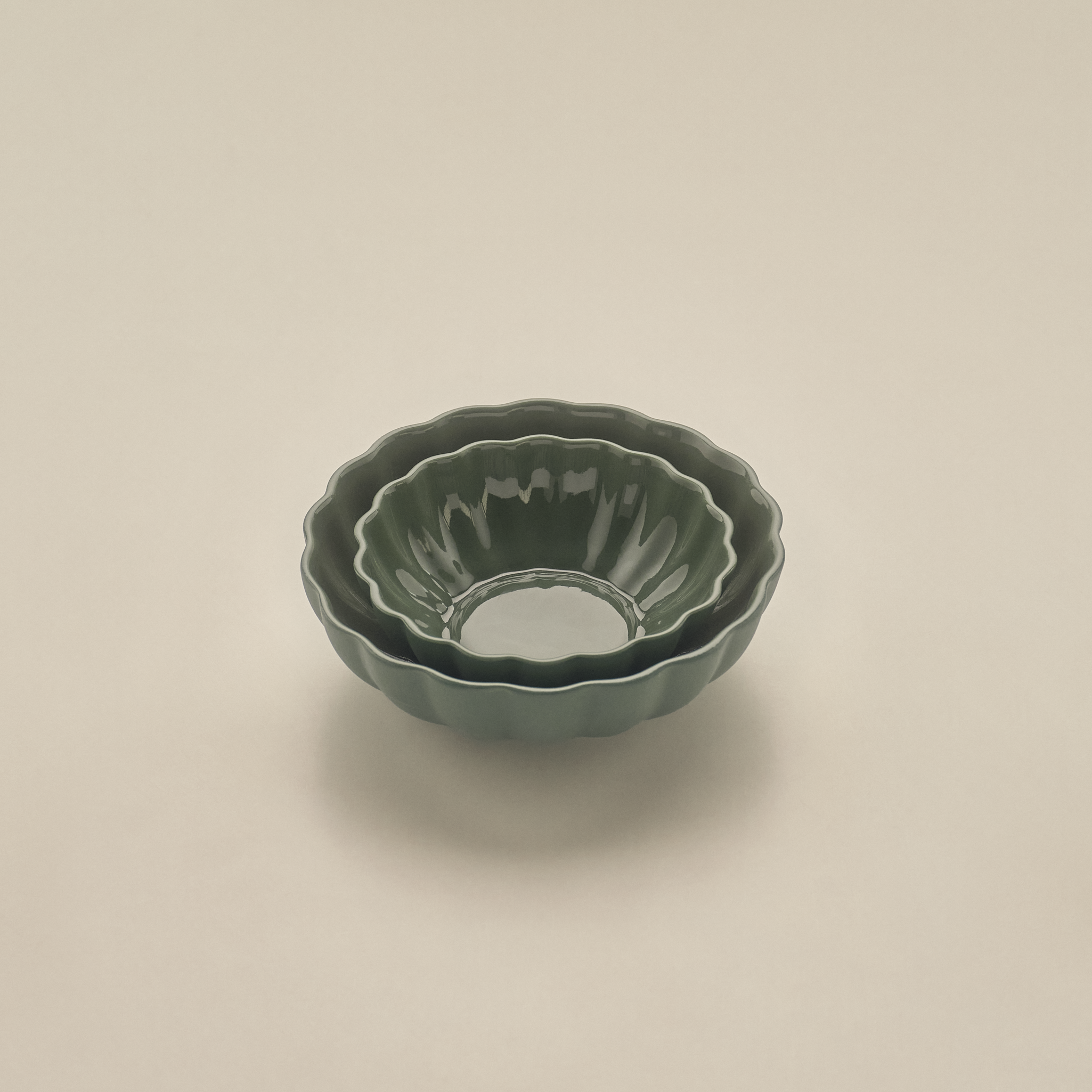 Small Fern Nesting Bowl 13cm in Dark Forest Green