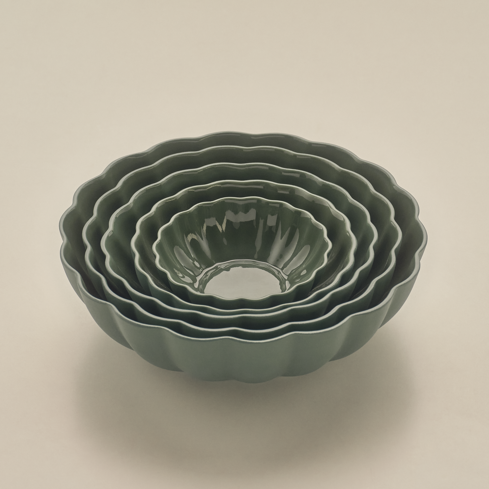 Complete set of 5 Fern Nesting Bowls in Dark Forest Green