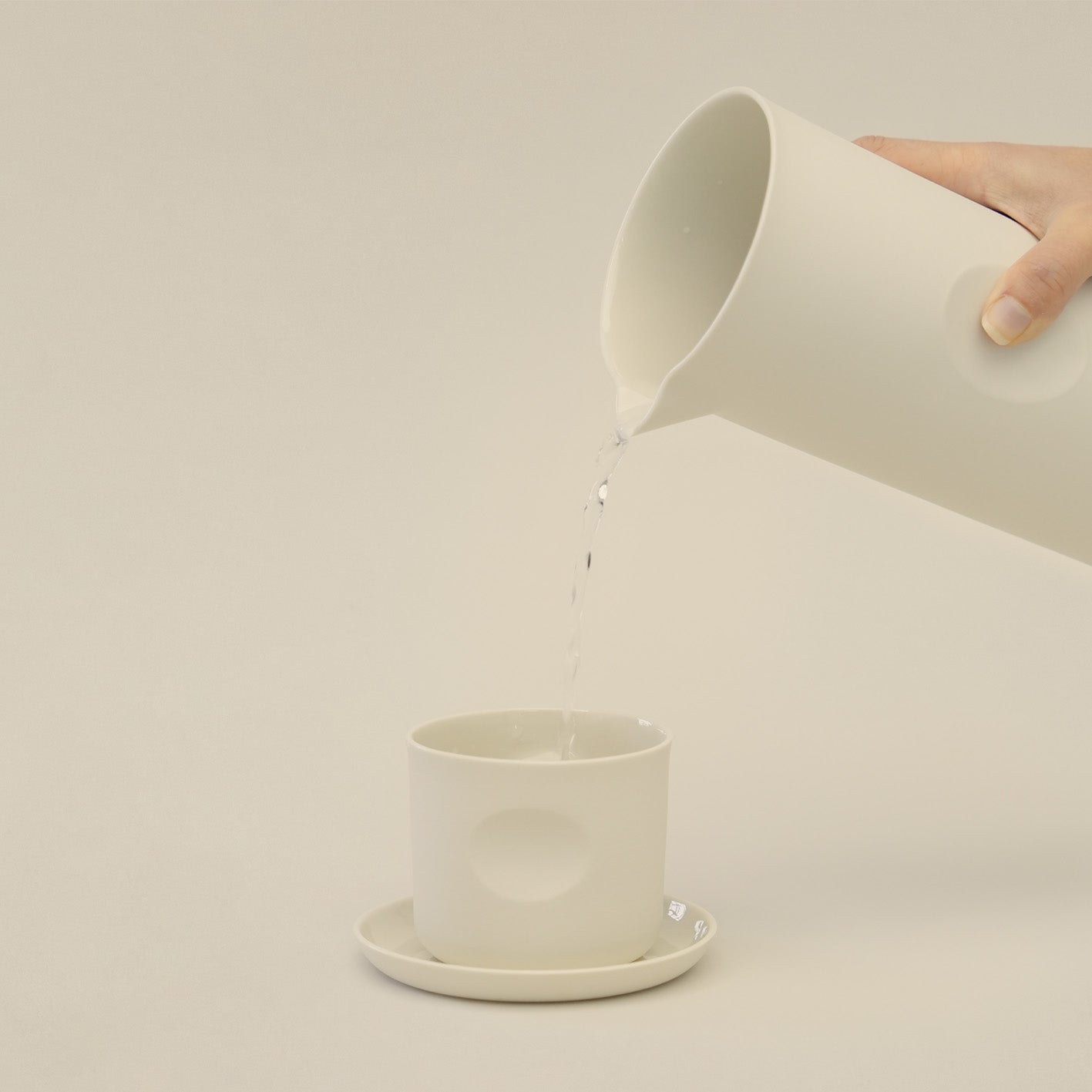 Carafe in Natural White