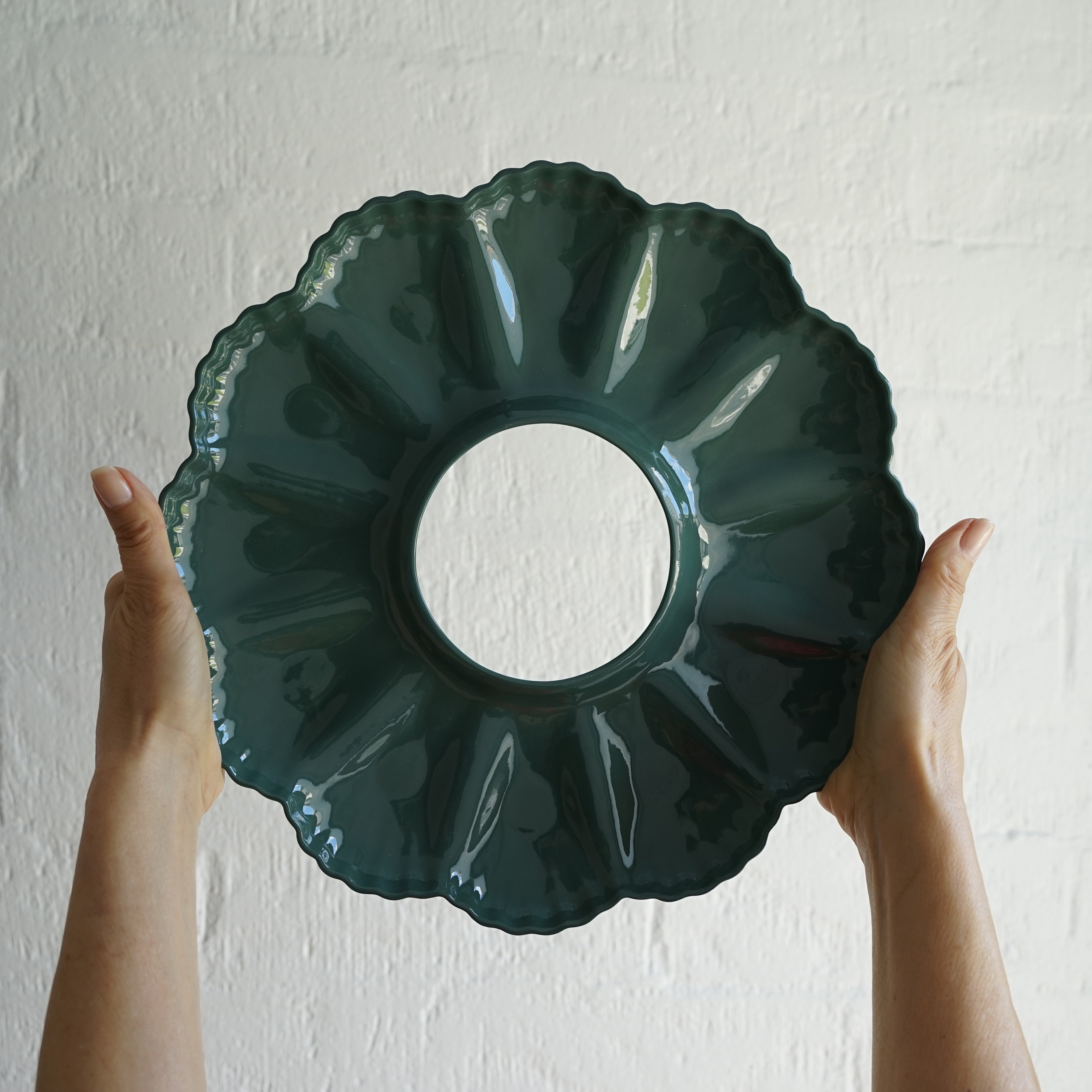 Mother of Pearl Oyster Plate Dozen in Dark Forest Green *Limited*