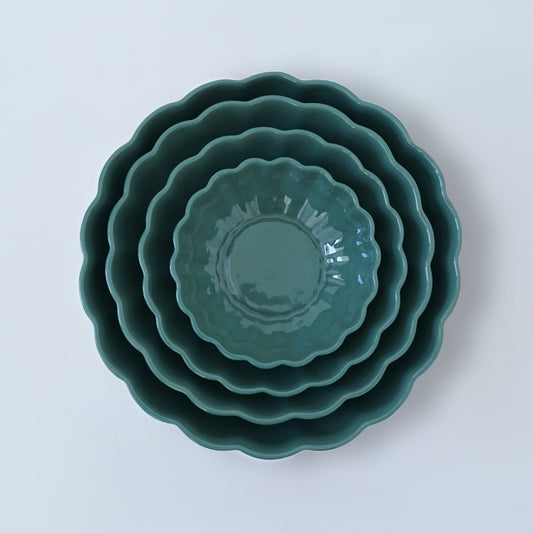 Large Fern Nesting Bowl 18cm in Dark Forest Green