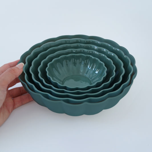 Complete set of 5 Fern Nesting Bowls in Dark Forest Green