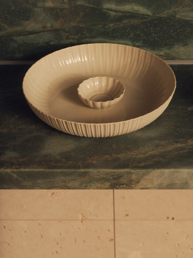 Natural White Banksia Bowl on green marble. Photograph by Sarah Forgie